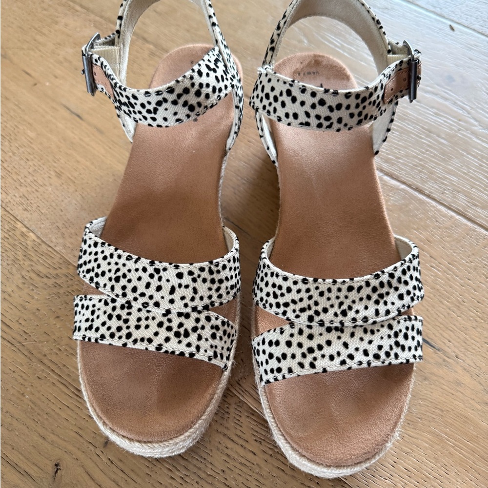 Toms Cheetah Print Audrey Sandals Size 7.5